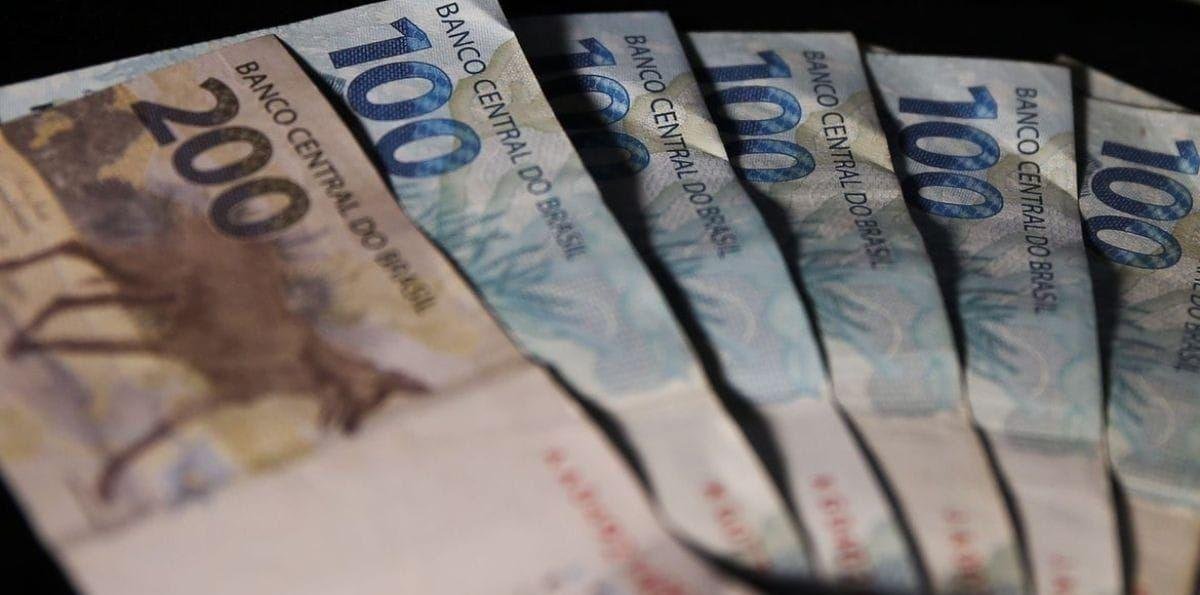 IPCA sobe 0,18% em novembro com alta de passagens aéreas, diz IBGE