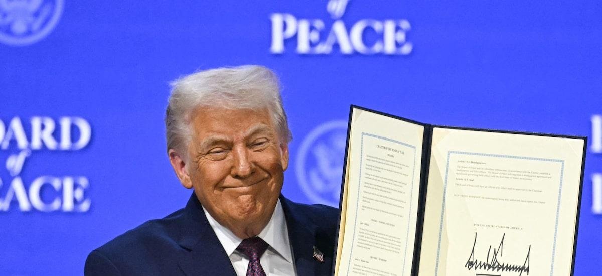 Trump lança Conselho da Paz em Davos, diz que trabalhará com a ONU e promete atuação além de Gaza
