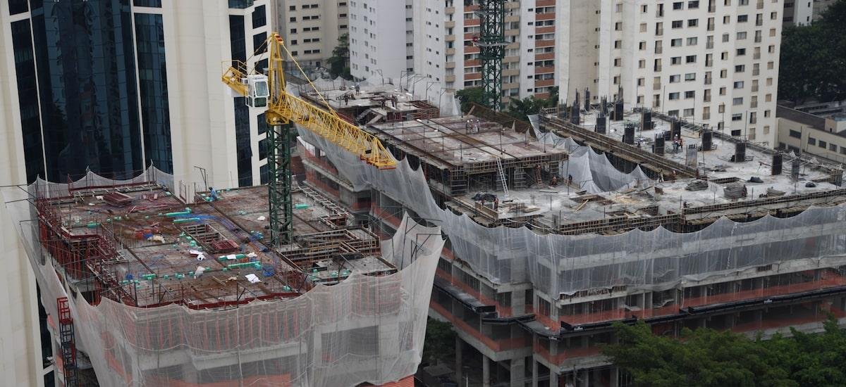 Mercado imobiliário dribla queda da poupança e financia obras com recursos da Faria Lima