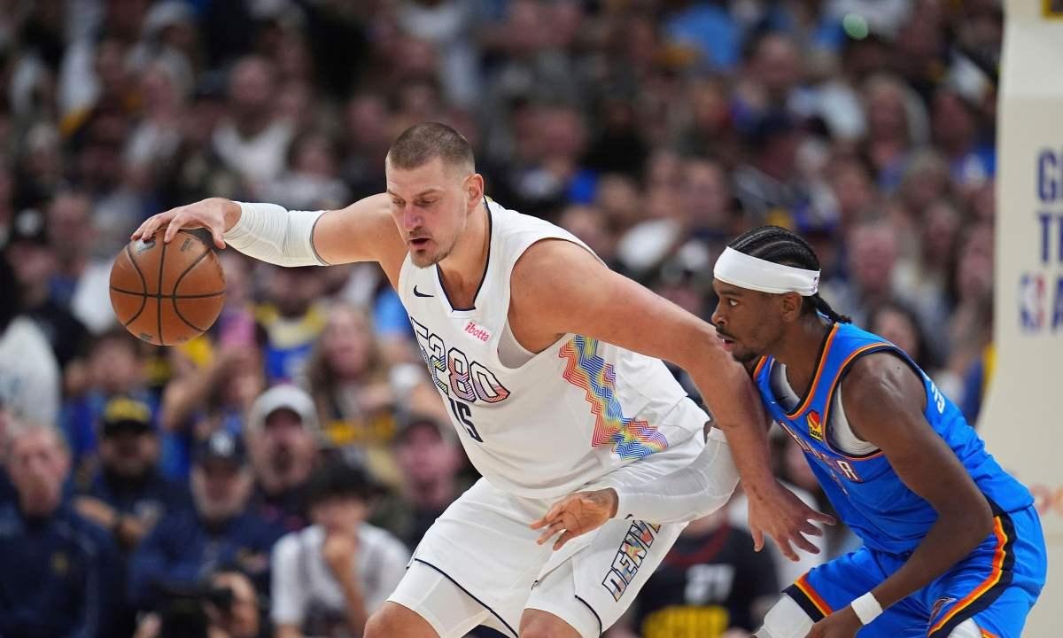 Últimos MPVS da NBA duelam em OKC Thunder x Denver Nuggets; veja odds