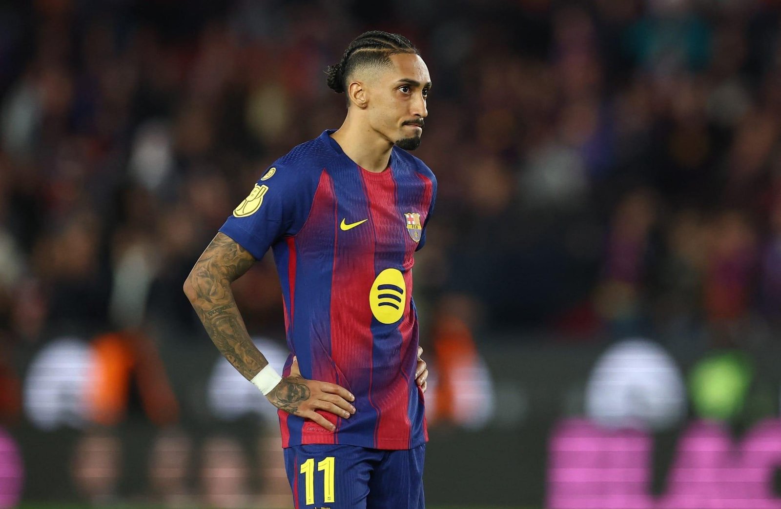 Barcelona faz 3 a 0, mas Atlético resiste e vai à final da Copa do Rei