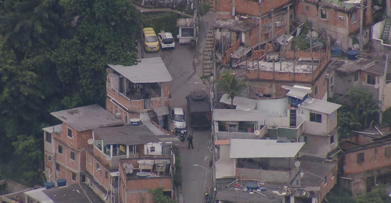 Operação da PM no Morro do Andaraí provoca intenso tiroteio | G1