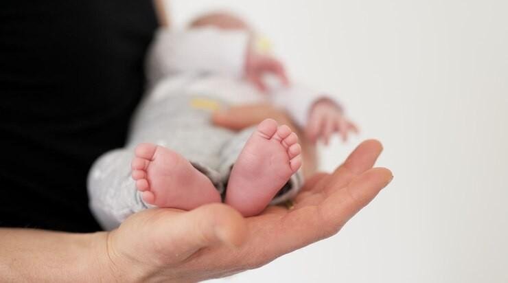 Senado deve votar nesta quarta-feira projeto que amplia licença-paternidade gradualmente para 20 dias