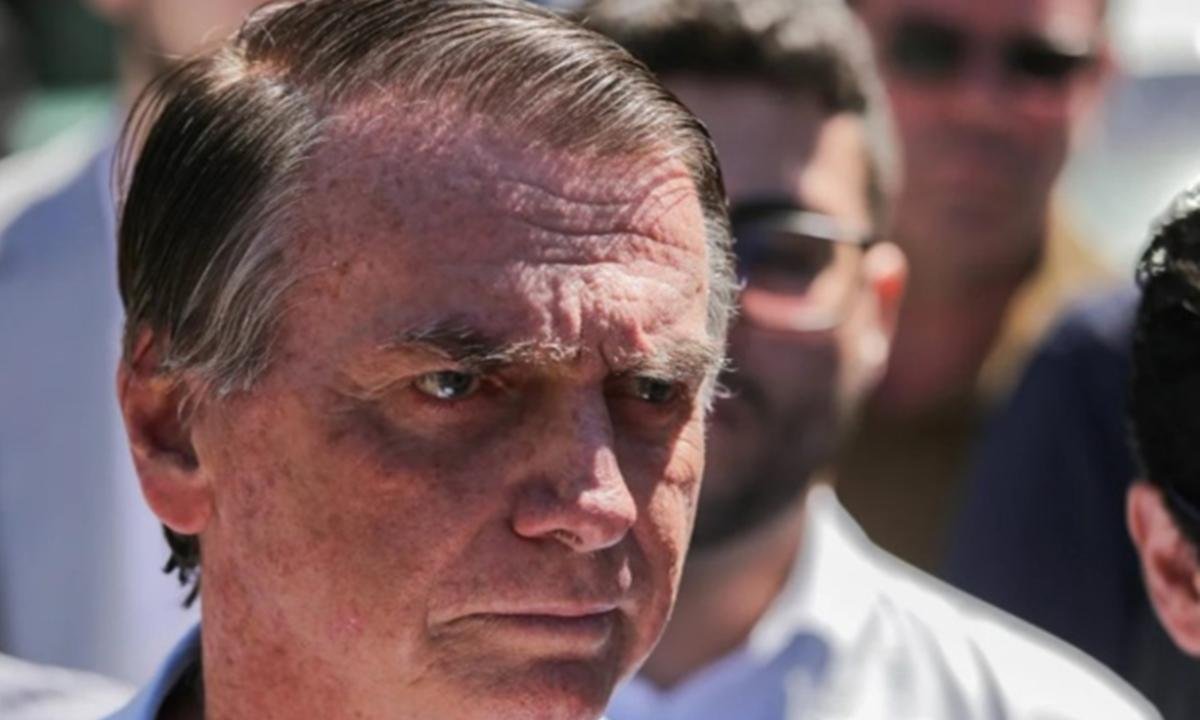 MP Militar deve pedir expulsão de Bolsonaro do Exército nesta semana