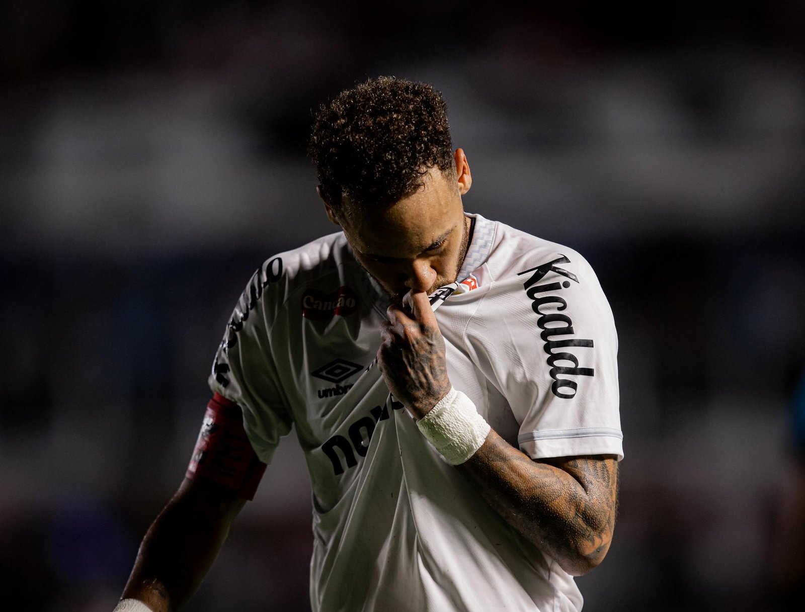 Neymar explica homenagem a Vini Jr. em comemoração: 'Se eu fizer um gol, vou fazer igual'