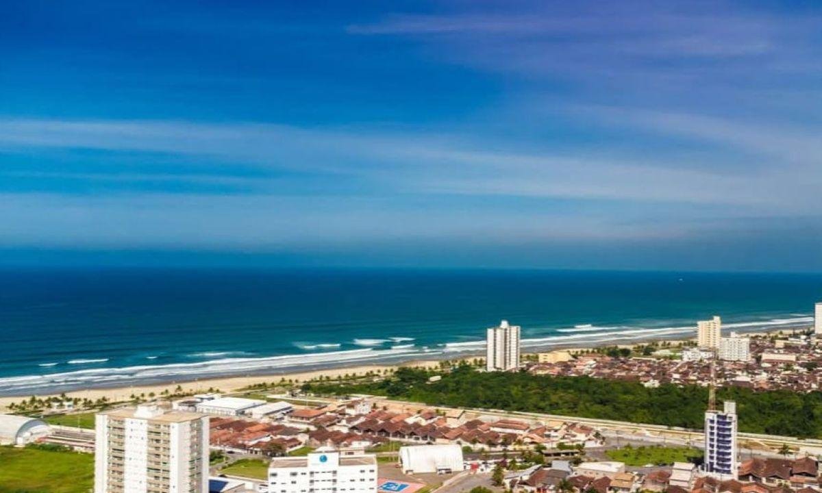 Homem é arrastado por corrente em praia e morre afogado em SP