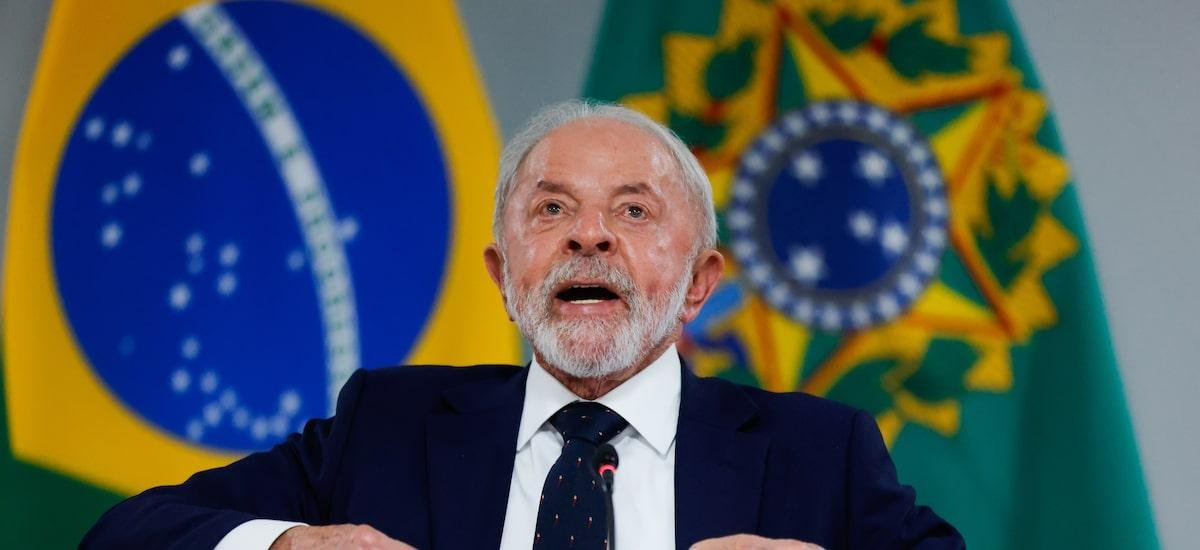 Lula faz reunião emergencial sobre Venezuela e convoca novo encontro ainda neste sábado