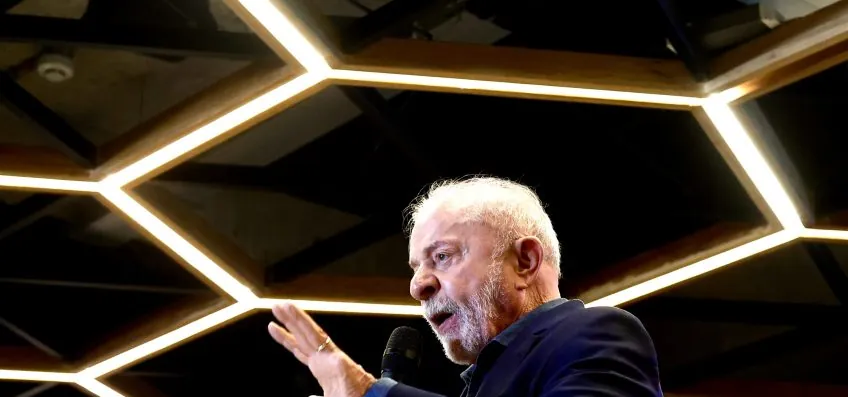 Lula afirma que EUA mentem para taxar Brasil