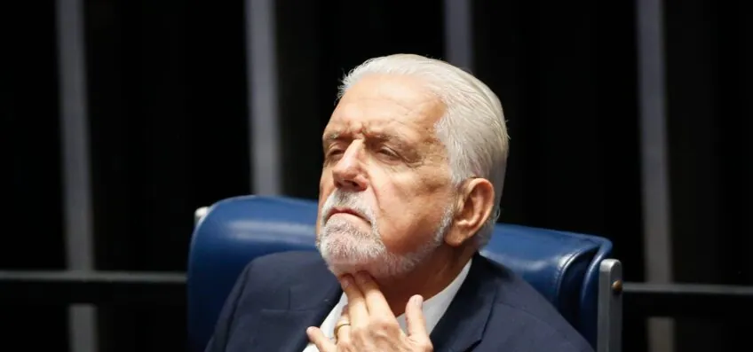 Jaques Wagner deixa liderança do Governo no Senado