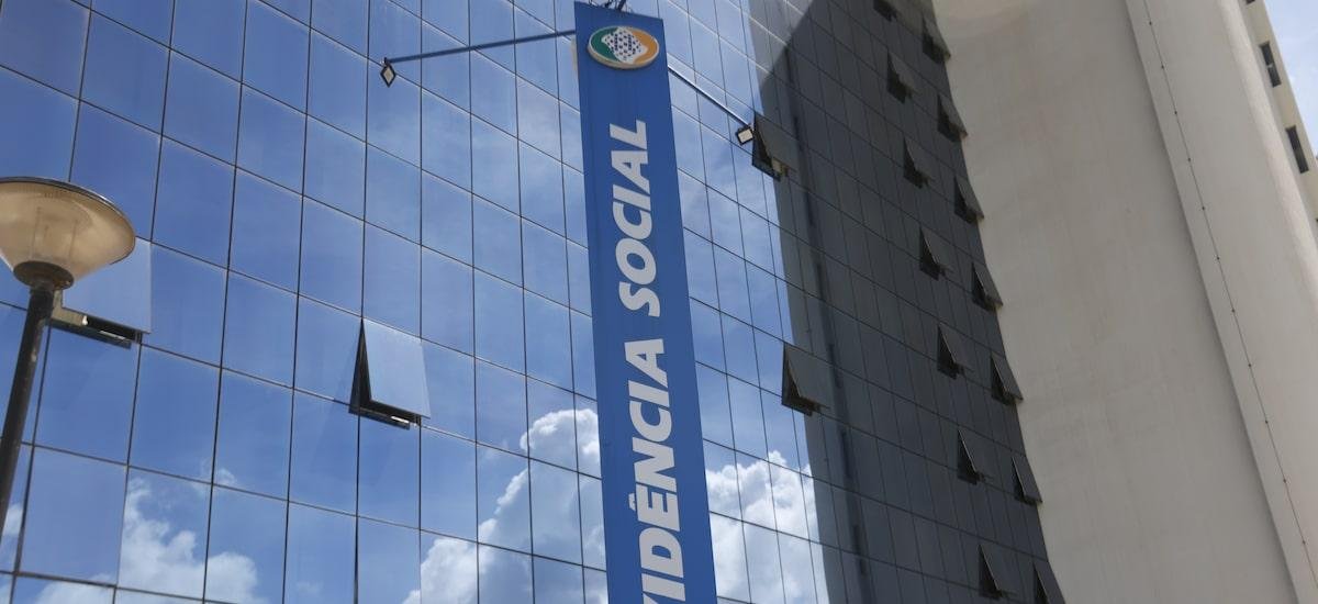 Juíza manda preso por feminicídio ressarcir INSS em R$ 90 mil por pensão paga à filha da vítima