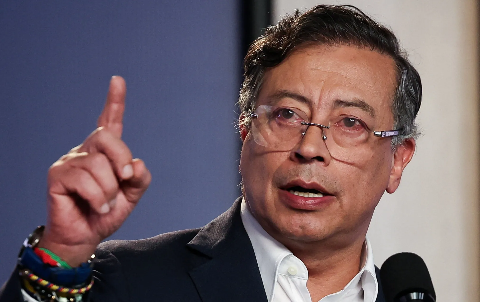 Colômbia acusa Equador de 'interferência deliberada' na eleição presidencial em meio a disputa tarifária