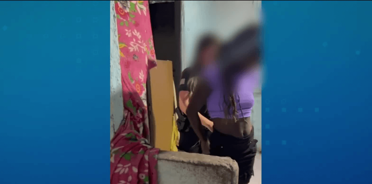 Polícia prende mulher que enviava fotos da filha de 3 anos a piloto no ES